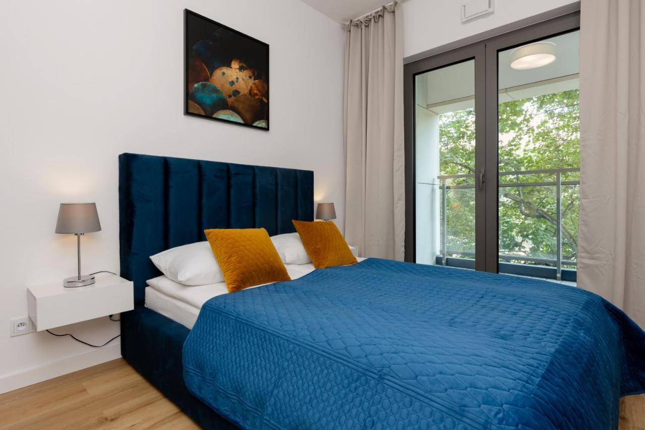 Apartment Avenue Solidarnosci On Wola By Noclegi Renters Warsaw Exterior photo